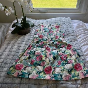 100 percent cotton dress.. with flower design liberty of london print!